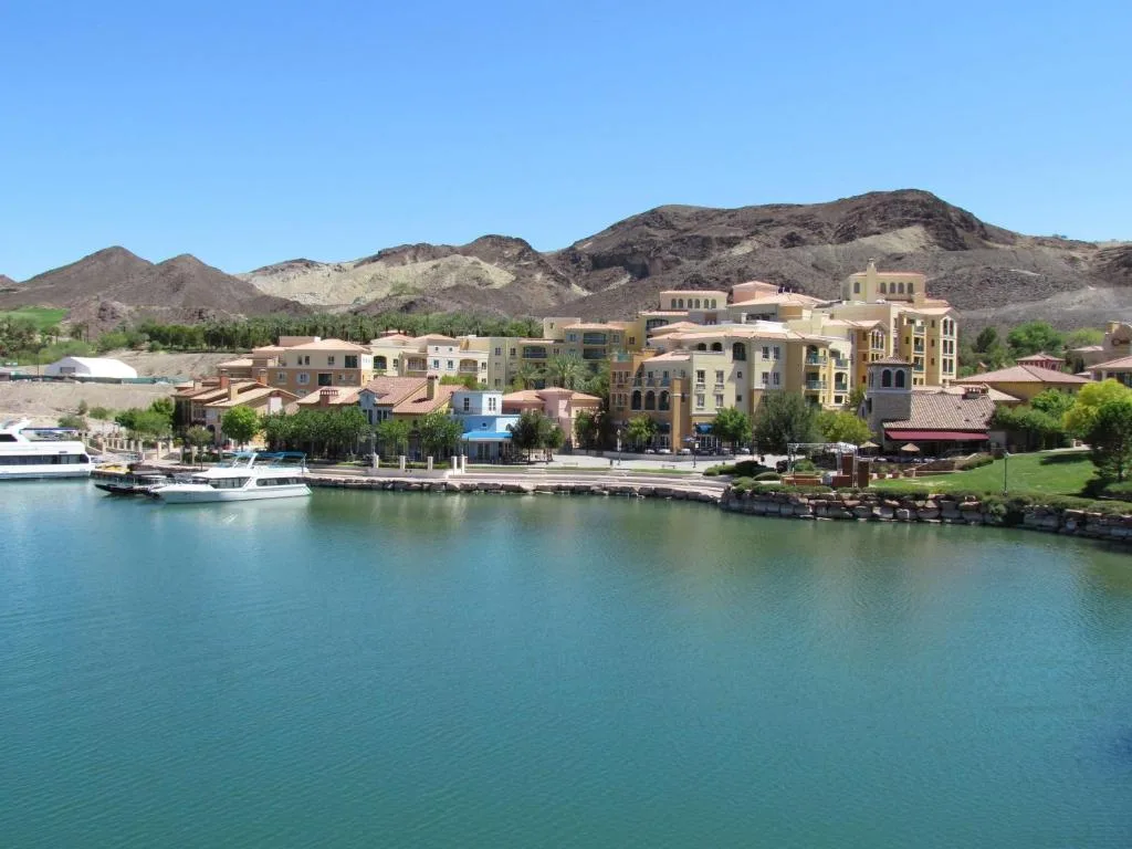 Hilton Lake Las Vegas Resort & Spa: another view