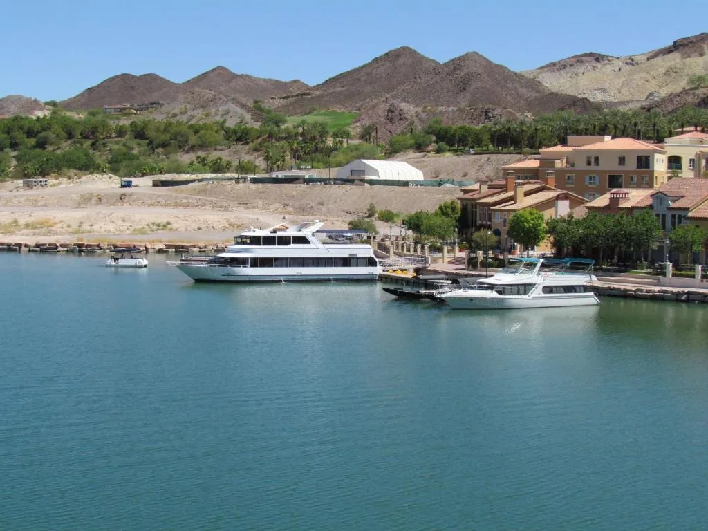 Hilton Lake Las Vegas Resort & Spa: another view