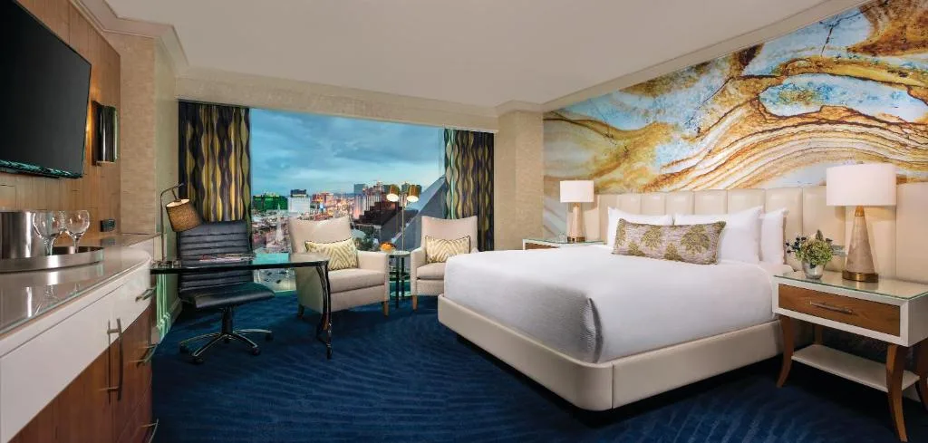 Mandalay Bay: another view
