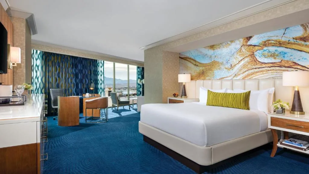 Mandalay Bay: another view